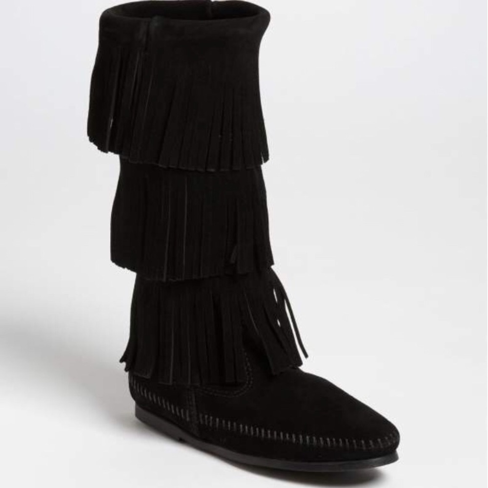 Minnetonka 3-Layer Fringe Boots Sz 10